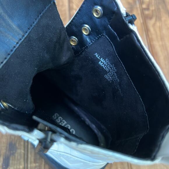 Women’s Girls Guess Fearne White black Lace-Up lug sole combat Ankle Boots - Picture 7 of 7